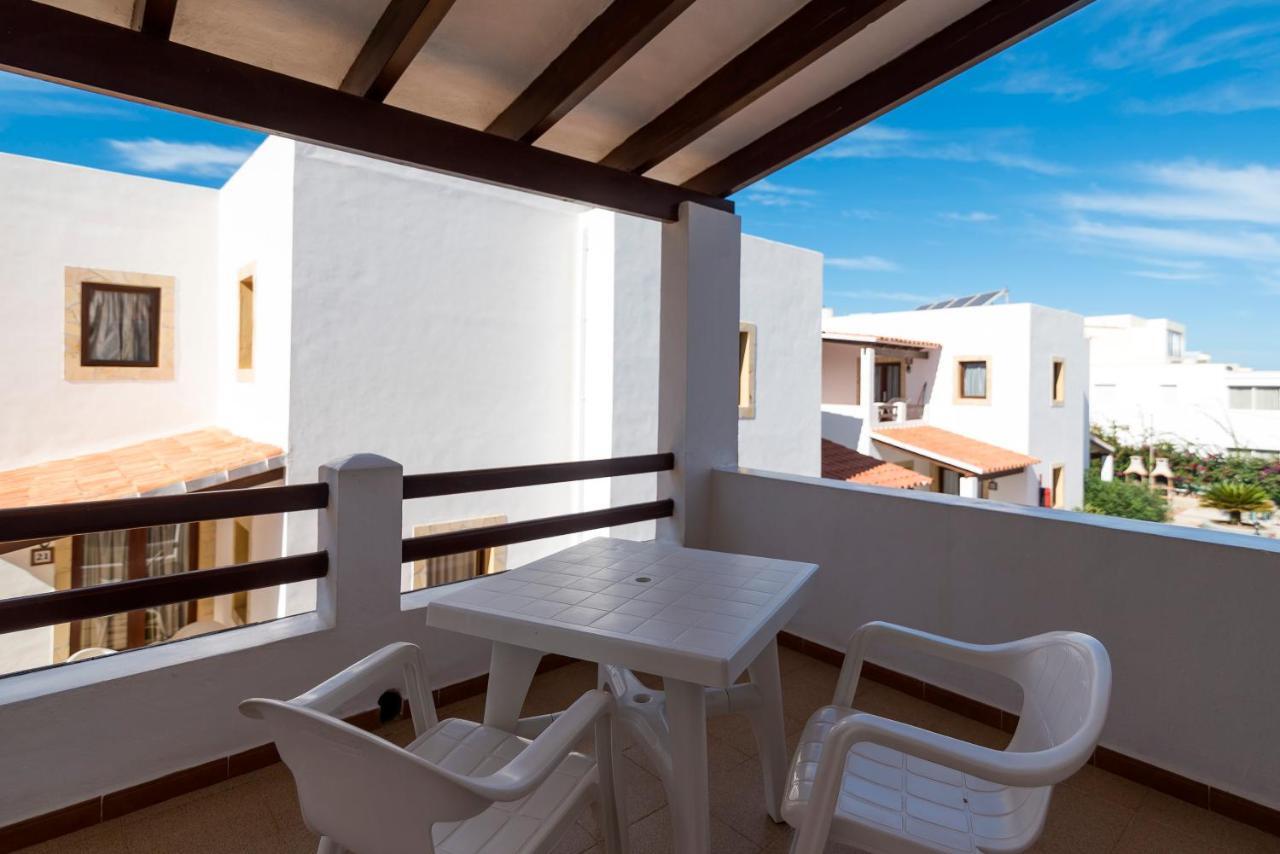Apartamentos Mar y Sal La Savina  Exterior foto